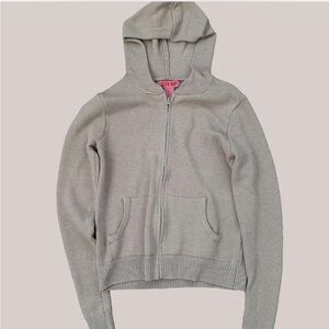 Knit sweater